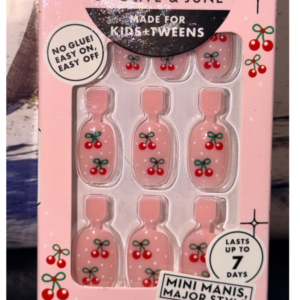Olive & June Pressies Cherry Whirl Round S/M Press On Nails Kids Tweens 94045